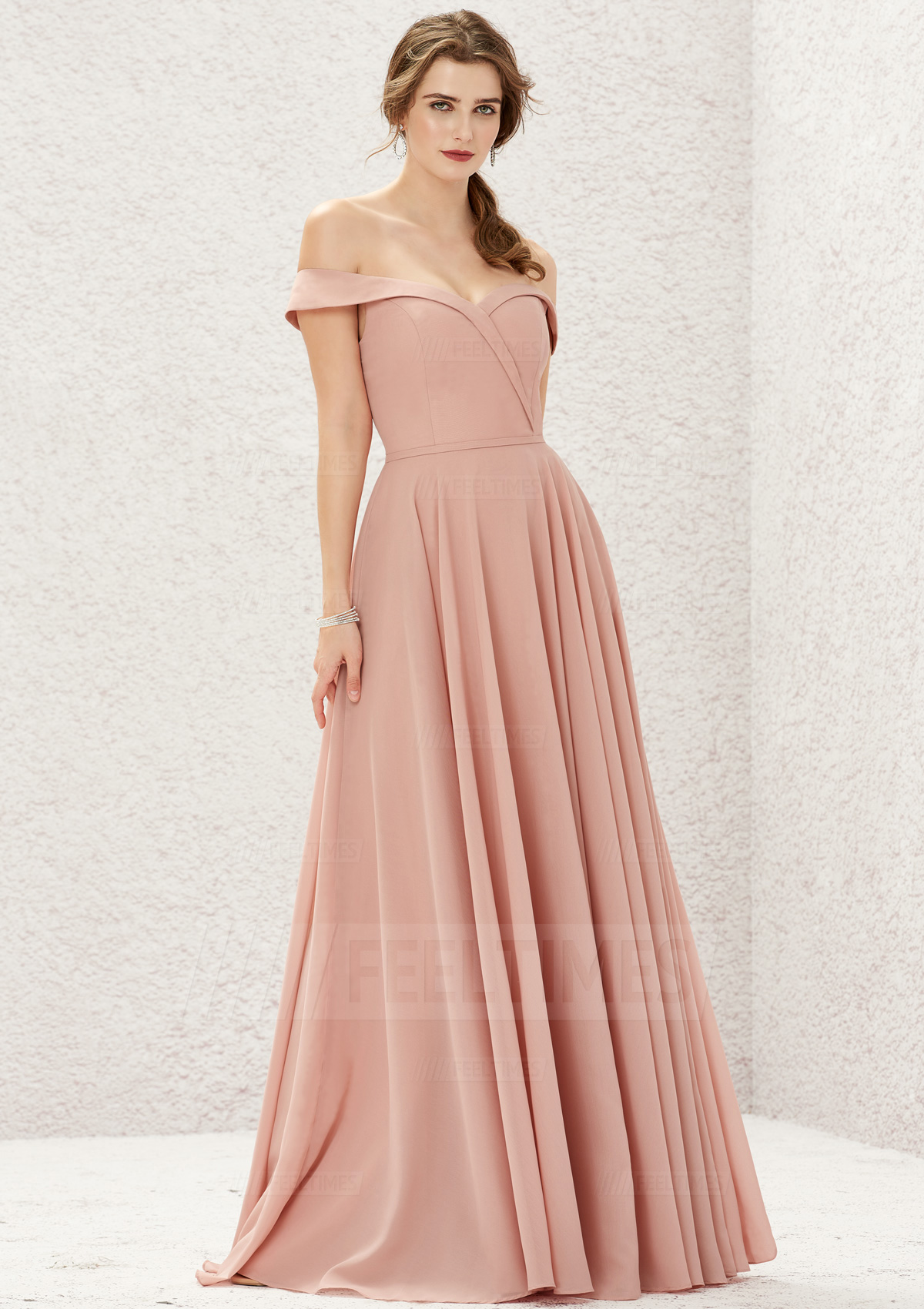 A-line/PrincessSleevelessLong/Floor-LengthChiffonBridesmaidDressWithPleated